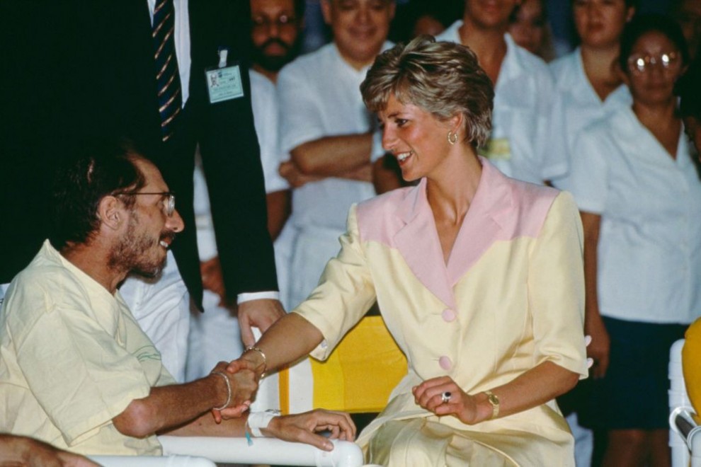 La princesa Diana visitó a pacientes con SIDA