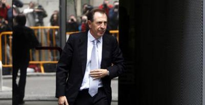 El exdirector financiero de Caja Madrid, Ildefonso Sánchez Barcoj, a su salida de la Audiencia Nacional.