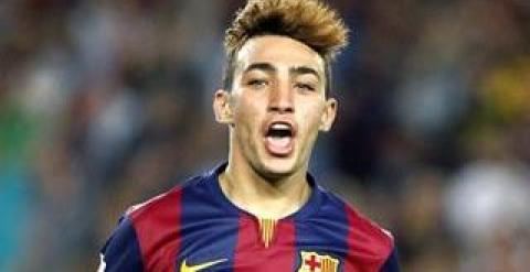 Munir celebra su gol ante el Elche. EFE/Toni Albir