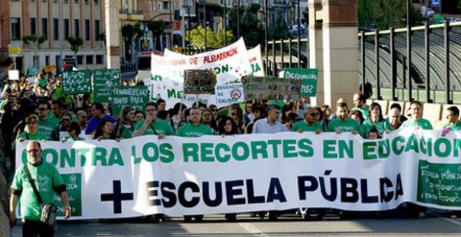 La marea verde contra los recortes en educación