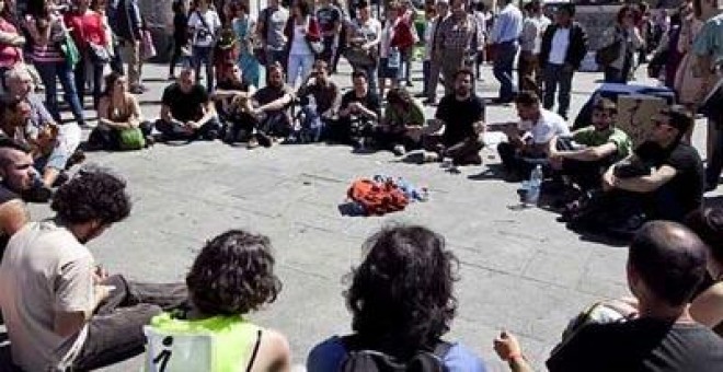 Asamblea en la acampada en la Puerta del Sol.-