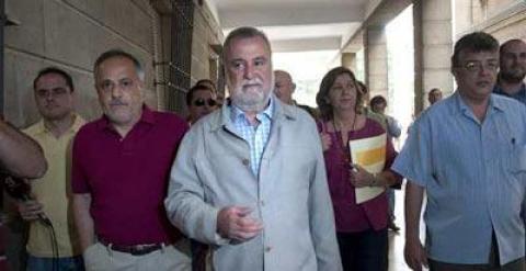 Antonio Rodrigo Torrijos IU teniente alcalde del ayuntamiento de Sevilla llega a los juzgados para comparecer por imputacion en el caso Mercasevilla.