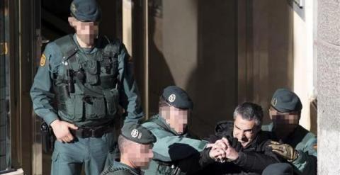 Dieciséis personas fueron detenidas hoy por la Guardia Civil en España relacionados con el colectivo de abogados y responsables del aparato económico de la organización que se encarga del apoyo a los presos de la banda terrorista ETA. /EFE