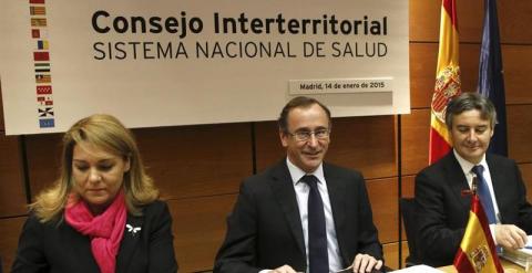 El ministro de Sanidad, Alfonso Alonso, presidiendo el Consejo Interterritorial de Sanidad. EFE