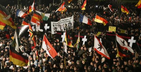 Manifestación a favor de Pegida en Dresde el pasado 12 de enero. /Reuters