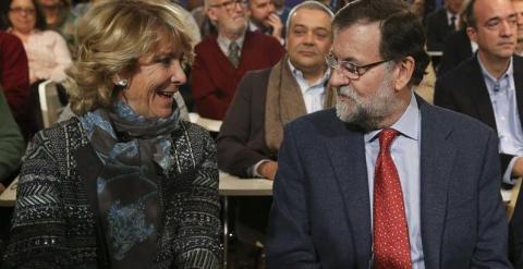 Mariano Rajoy y Esperanza Aguirre durante la clausura de las jornadas organizadas por el PP sobre 'Libertad y Seguridad'. - EFE