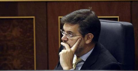 El ministro de Justicia, Rafael Catalá, durante el pleno del Congreso de los Diputados. / PACO CAMPOS (EFE)