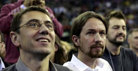 Juan Carlos Monedero y Pablo Iglesias. EFE