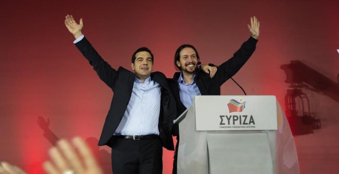 Alexis Tsipras y Pablo Iglesias en el mitin de cierre de campaña de Syriza.