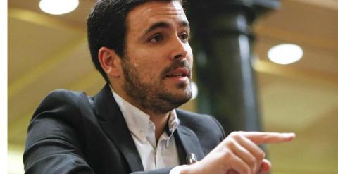 El diputado de la Izquierda Plural Alberto Garzón, durante su intervención en la sesión de control al Ejecutivo celebrada este miércoles en el Congreso de los Diputados. EFE