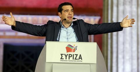 El líder de Syriza, Alexis Tsipras, se dirige a sus simpatizantes y seguidores tras ganar las elecciones parlamentarias en Grecia. REUTERS/Marko Djurica