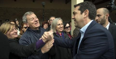 El líder de Syriza, a su llegada al parque.