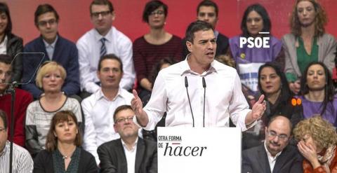 El secretario general del PSOE, Pedro Sánchez, interviene durante el acto de clausura de la XV Conferencia Autonómica. EFE