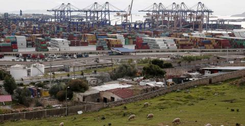 Vista del puerto ateniense del Pireo, el mayor de Grecia. REUTERS/Alkis Konstantinidis