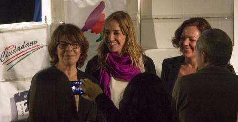 Inéz Sabanés (Equo) junto a Tania Sánchez durante la comparecencia ante los medios.