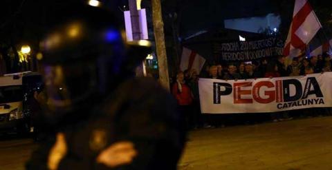 Manifestación de Pegida en L'Hospitalet de Llobregat. / EFE