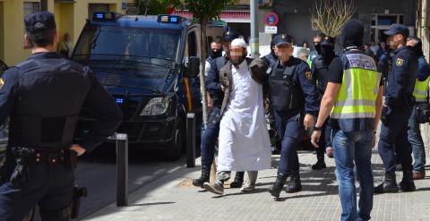 Imágenes de la Policía de las detenciones de los yihadistas en Barcelona.