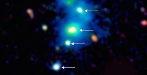 Observan el primer cuásar cuádruple. /HENNAWI & ARRIGONI-BATTAIA, MPIA
