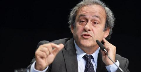 El presidente de la UEFA, el francés Michel Platini durante una rueda de prensa celebrada en el hotel Kameha en Zúrich. /EFE