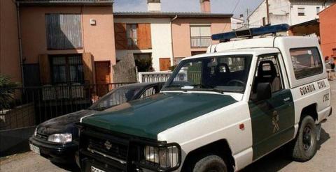La Guardia Civil, en su búsqueda de los niños en el municipio de La Carolina (Jaén). EFE
