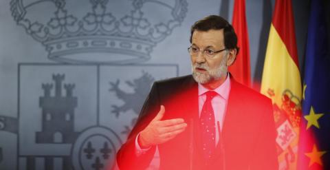El presidente del Gobierno, Mariano Rajoy , durante la rueda de prensa conjunta con el primer ministro marroquí, Abdelilah Benkirán. REUTERS/Susana Vera