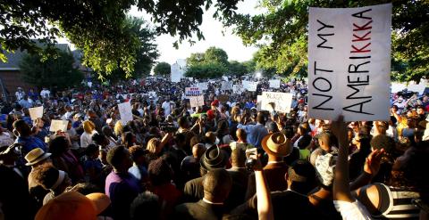 Imagen de la multitudinaria protesta en Mckinney, Texas, contra la violencia policial. / Mike Stone (REUTERS)