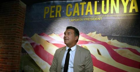 Laporta, con la bandera de Catalunya de fondo en su presentación. /EFE