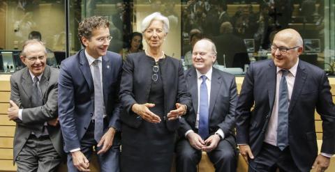 El ministro de Finanzas italiano, Carlo Padoan; el presidente del Eurogrupo, Jeroen Dijsselbloem; la directora gerente del FMI, Christine Lagarde; el ministro de Finanzas irlandés, Michael Noonan, y su homólogo galo, Michel Sapín, al inicio de una reunión