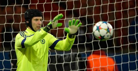 Cech, en un entrenamiento con el Chelsea esta temporada. MIGUEL MEDINA / AFP