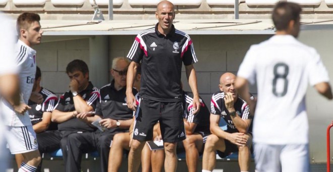 Zidane seguirá siendo entrenador del Castilla.