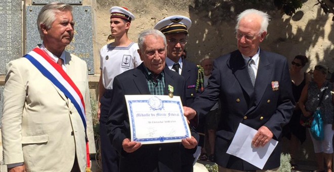 Soriano (centro), en el homenaje recibido ayer, en el Día Nacional de Francia.