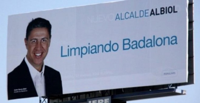 Uno de los polémicos lemas de la campaña de Xavier García Albiol, el exalcalde y candidato del PP: 'Limpiando Badalona'.