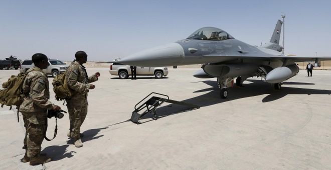 Un caza F-16, como los usados por Turquía, en una base de Irak. /REUTERS