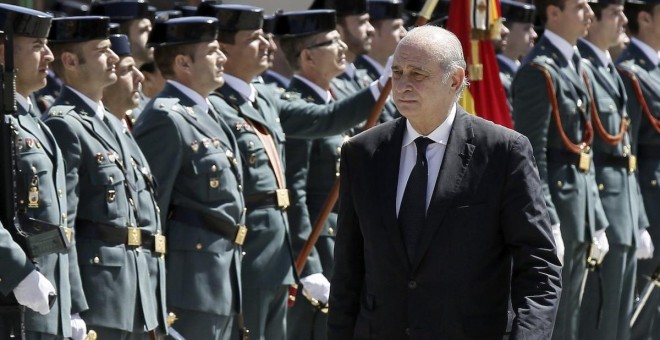 El ministro de Interior, Jorge Fernández Díaz, en los actos del 170 aniversario de la Guardia Civil. EFE