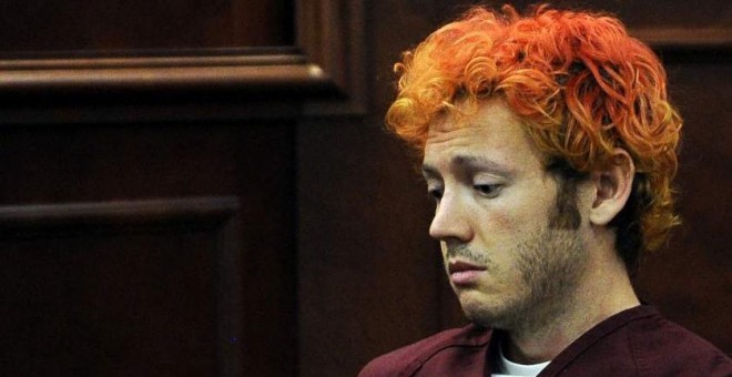 James Holmes, acusado de la muerte de doce personas, durante el juicio. / EFE