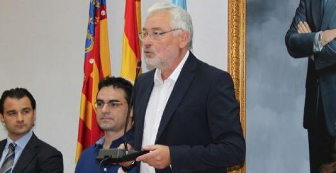 José Manuel Dolón García en la sesión de investidura en la que fue nombrado alcalde de Torrevieja. EFE