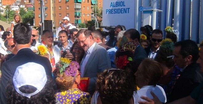 Mariano Rajoy a su llegada al mitin electoral del Partido Popular en Barcelona.- EUROPA PRESS