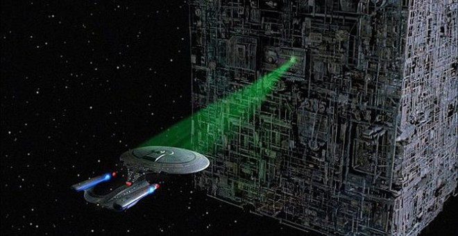 Un rayo tractor permite mover las naves en Star Trek. / © CBS