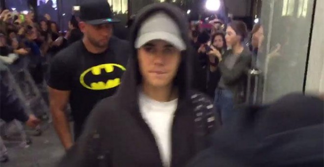 Justin Bieber, a su llegada a los estudios de Los 40 Principales en Madrid. / LOS 40