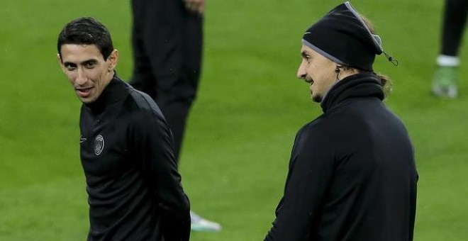 Di María e Ibrahimovic, ayer en el césped del Bernabéu. /EFE