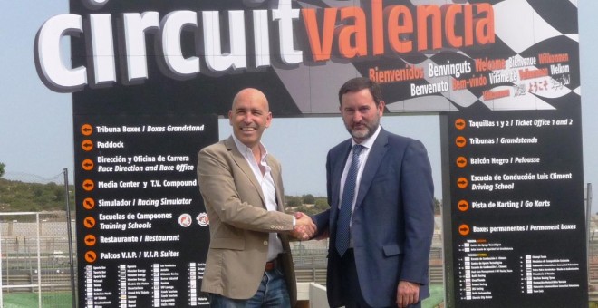 El director del Circuit de Valencia, Gonzalo Gobert (izquierda), en un acto de promoción del Gran Premio.