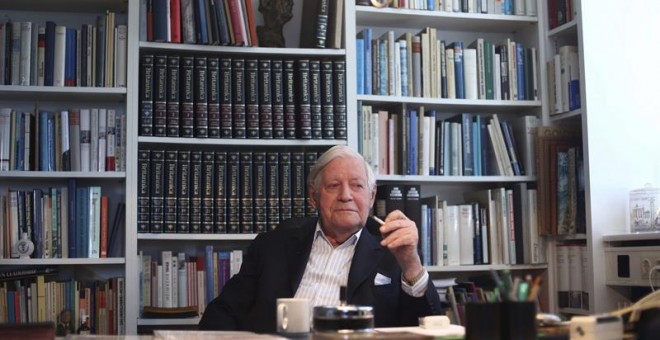 Muere el excanciller alemán Helmut Schmidt a los 96 años. EFE