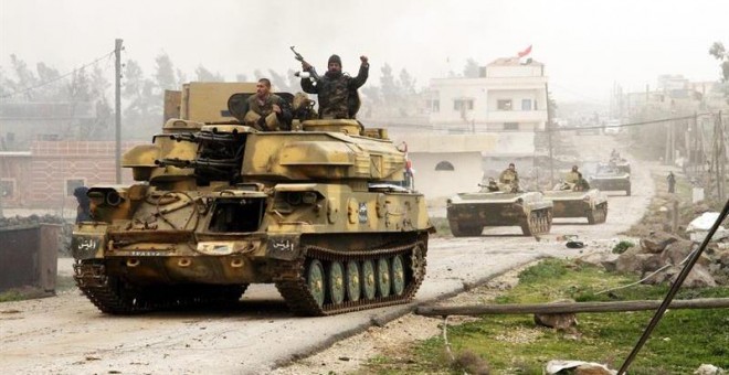 El Ministro de Exteriores francés pide a las tropas sirias que luchen contra el Estado Islámico.- EFE
