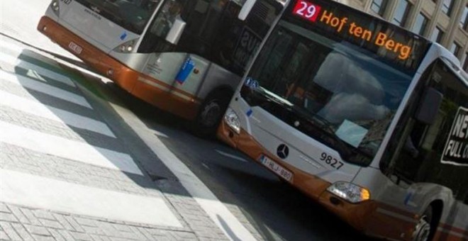 Autobuses de Bruselas, de la empresa pública STIB.- STIB