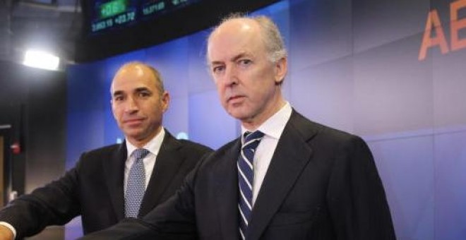 Manuel Sánchez y Felipe Benjumea, ex consejero delegado y expresidente de Abengoa, el primer día de cotización en el Nasdaq de Nueva York de su filial en EEUU. EFE