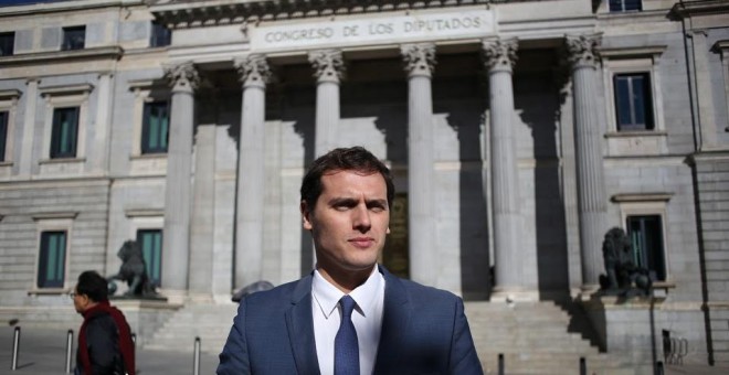 Albert Rivera, frente al Congreso de los Diputados. JAIRO VARGAS