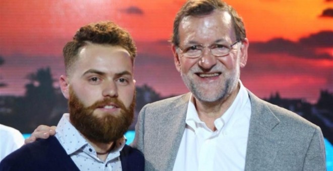 Rajoy con un 'hipster'. EP