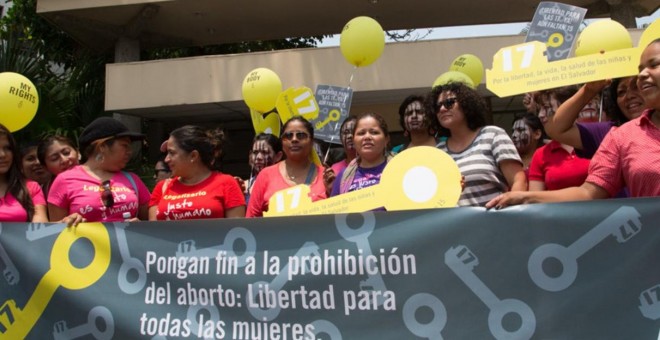 Manifestación protagonizada por defensoras de derechos sexuales de la mujer