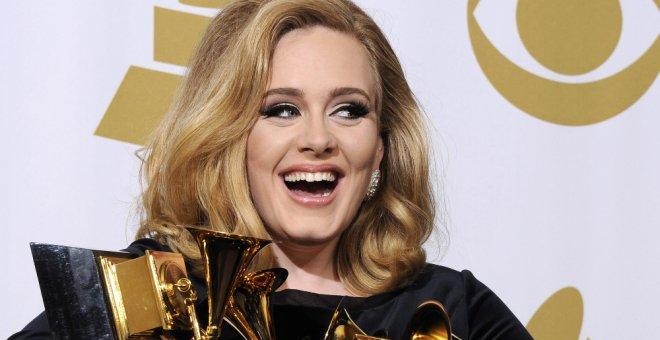 El último álbum de Adele ya es el que más rápido se ha vendido en la historia del Reino Unido.- EFE
