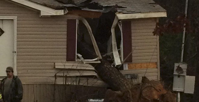 Una casa afectada por las tormentas en Arkansas. REUTERS/Pope County Sheriff's Office